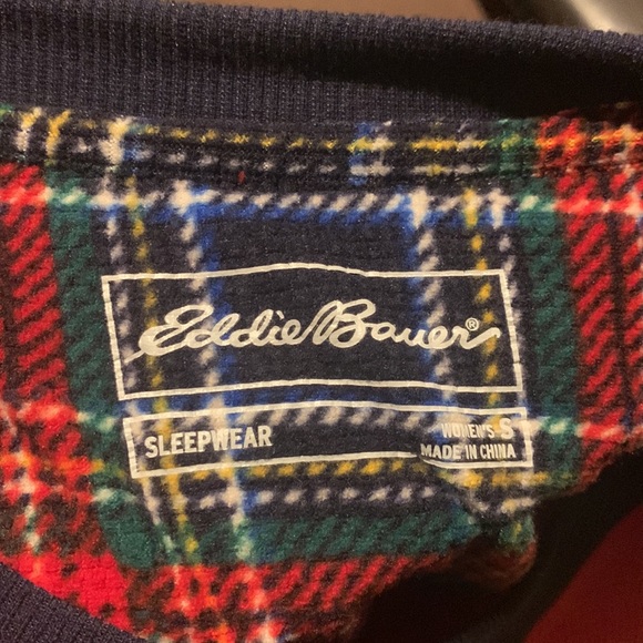 Eddie Bauer Reindeer Sleep Shirt - Picture 6 of 6